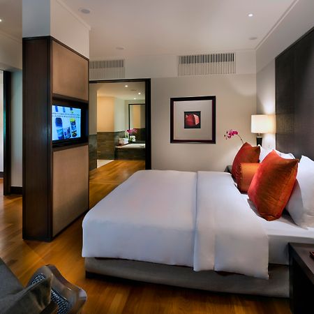 Отель The Saujana Kuala Lumpur Шах-Алам Экстерьер фото A bedroom at the hotel