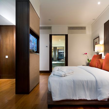 Отель The Saujana Kuala Lumpur Шах-Алам Экстерьер фото A bedroom at the hotel