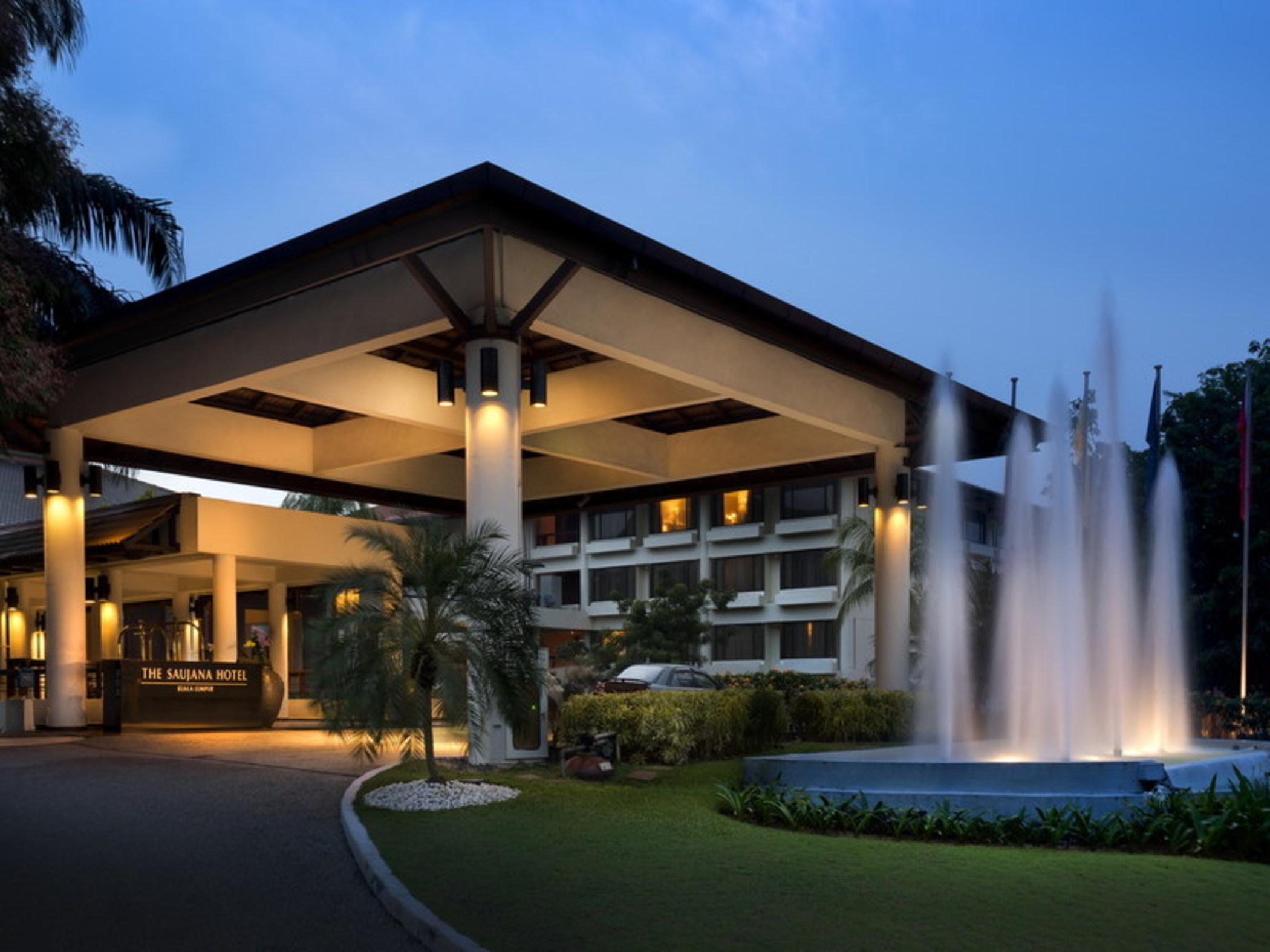 Отель The Saujana Kuala Lumpur Шах-Алам Экстерьер фото The Royal
