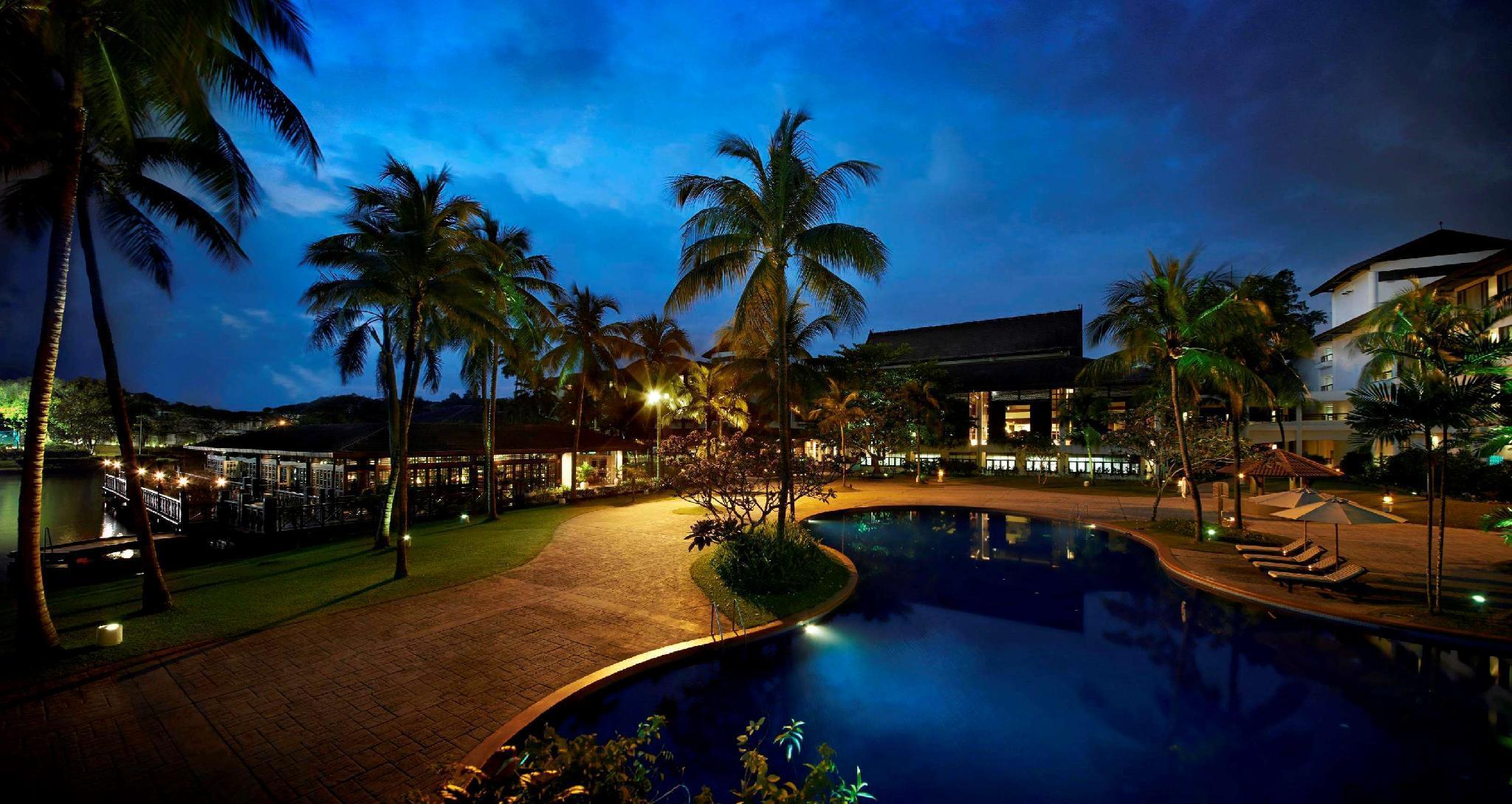 Отель The Saujana Kuala Lumpur Шах-Алам Экстерьер фото The Royal Paradise Hotel and Spa