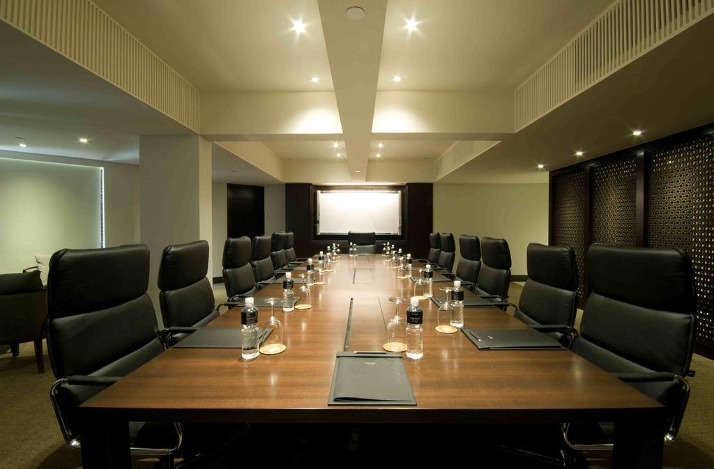 Отель The Saujana Kuala Lumpur Шах-Алам Удобства фото A boardroom