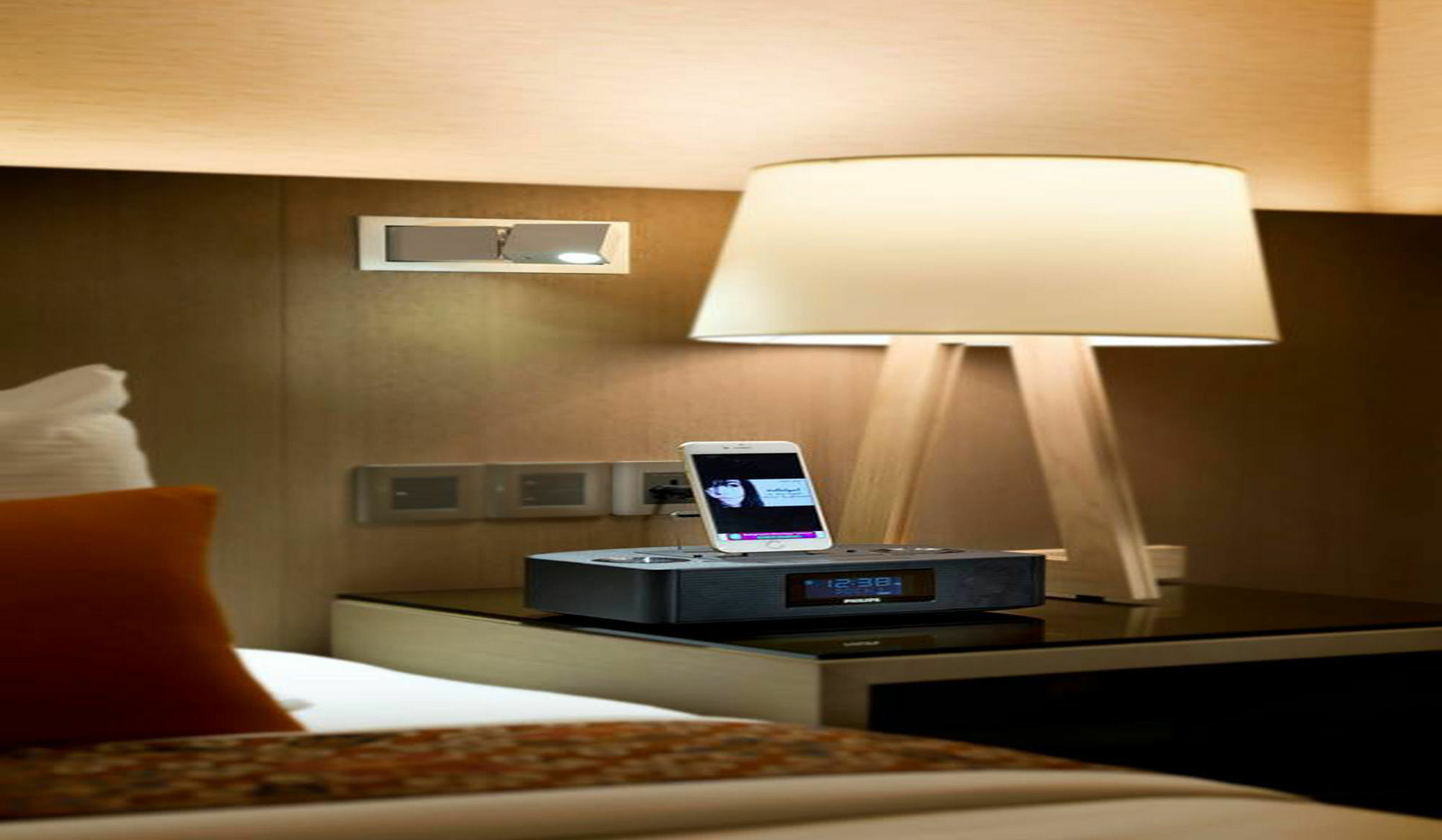 Отель The Saujana Kuala Lumpur Шах-Алам Экстерьер фото A room at the hotel